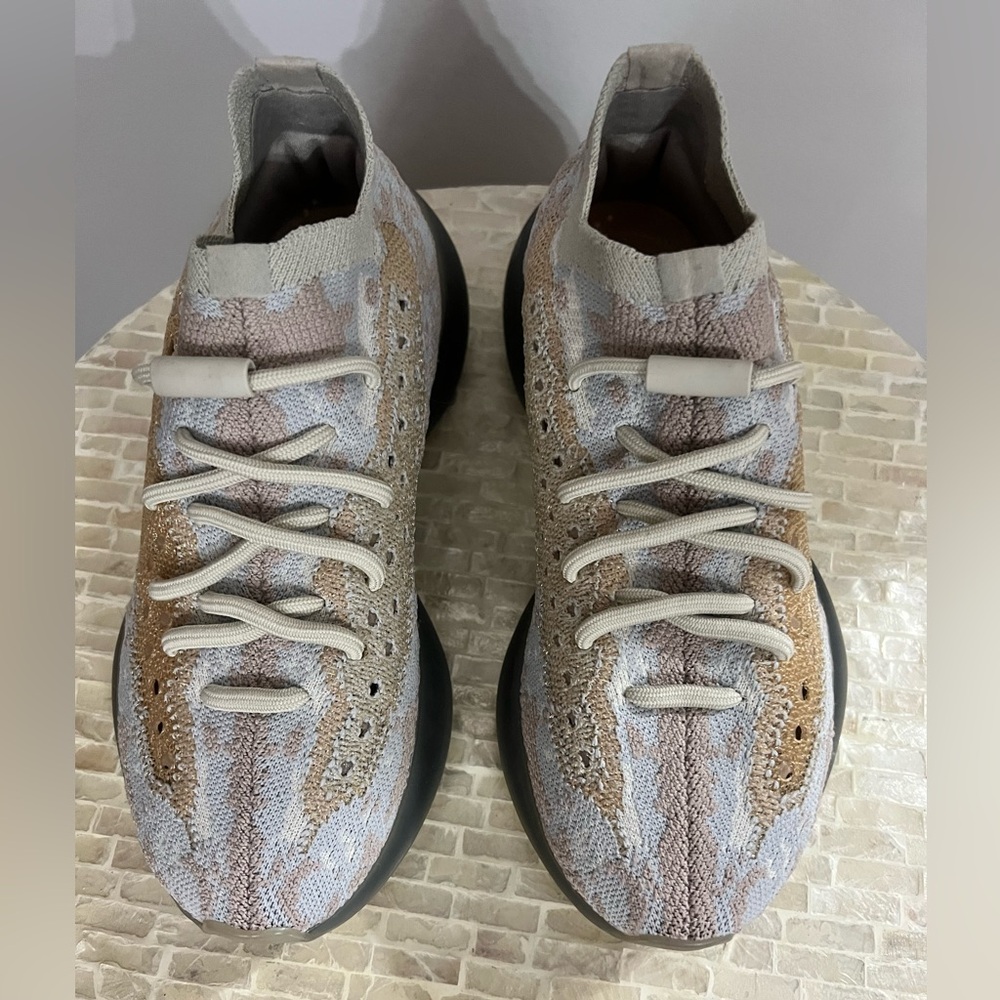 Yeezy Boost 380 
Never worn with box
Gray and Light Orange/Coral
5.5 men’s size